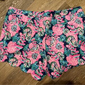 Lilly Pulitzer buttercup knit shorts size 16.